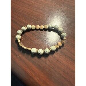 Natural Howlite Beaded Braclet White and Gray With Metal Shapes Stretch